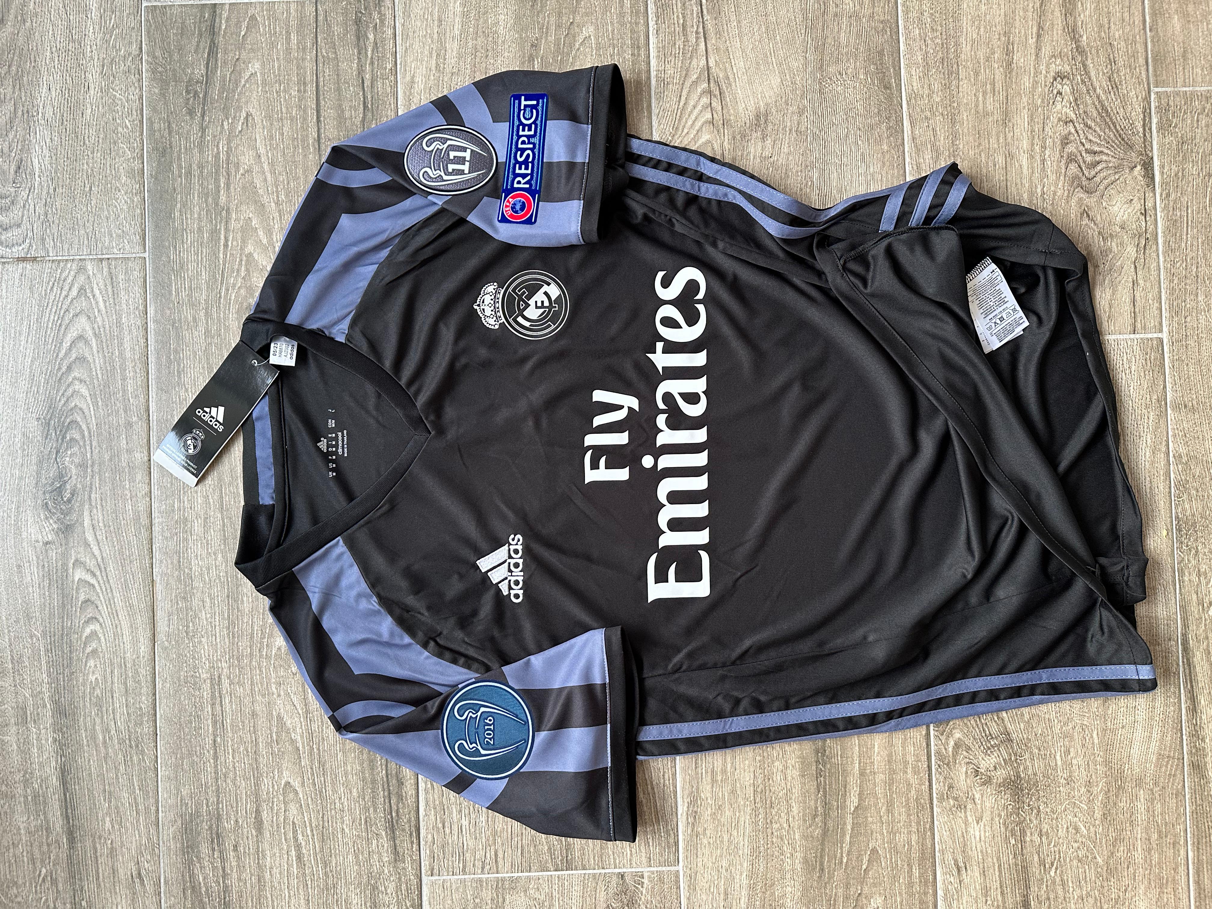 Real Madrid 2016-2017 Alternatif “Ronaldo” Forması